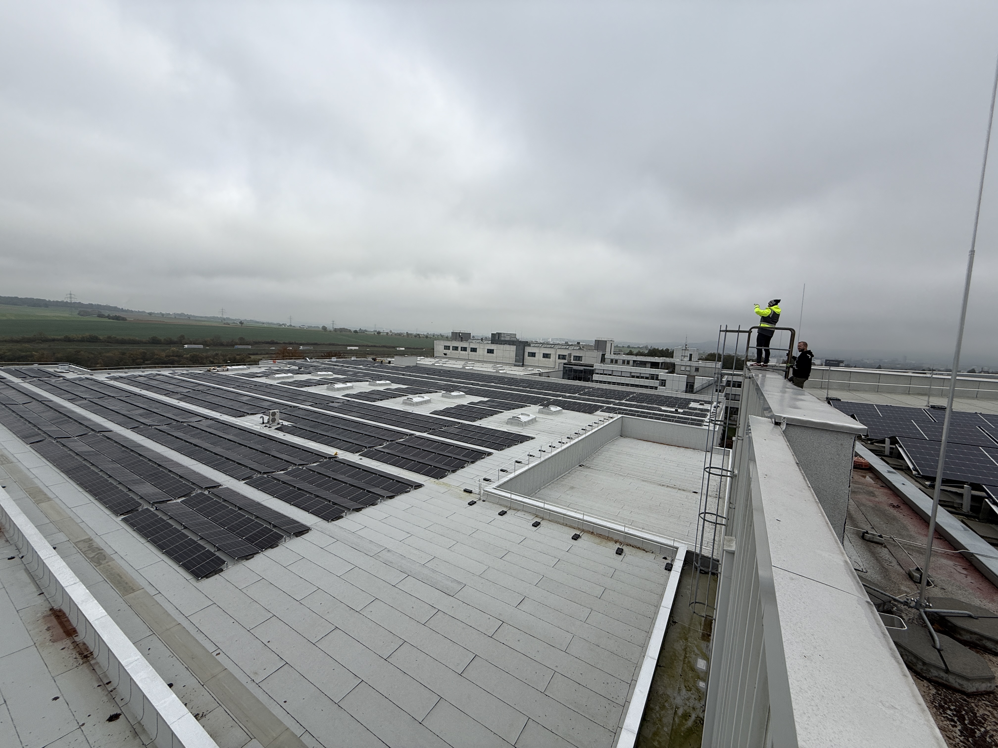 Flachdach PV Anlage Heilbronn Intersport